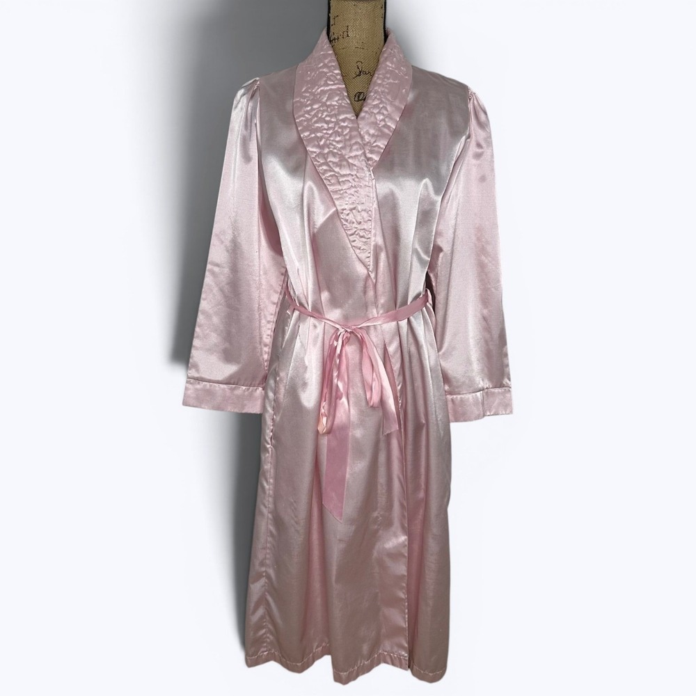 Vtg Ashley Taylor II Pink Satin Wrap Robe Quilted Pearl Collar Womens Loungewear